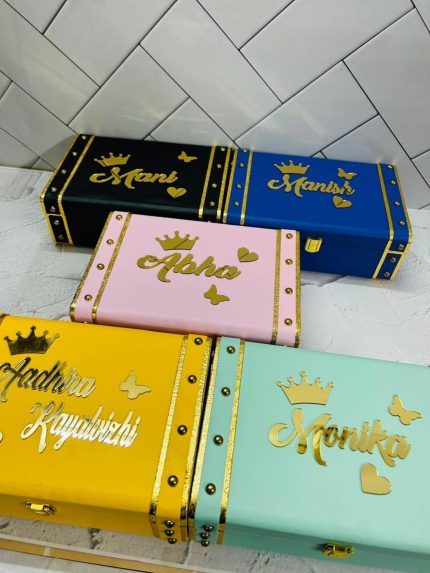 Personalised name trunk