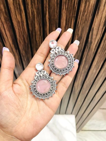 Ruchi brass earrings pink