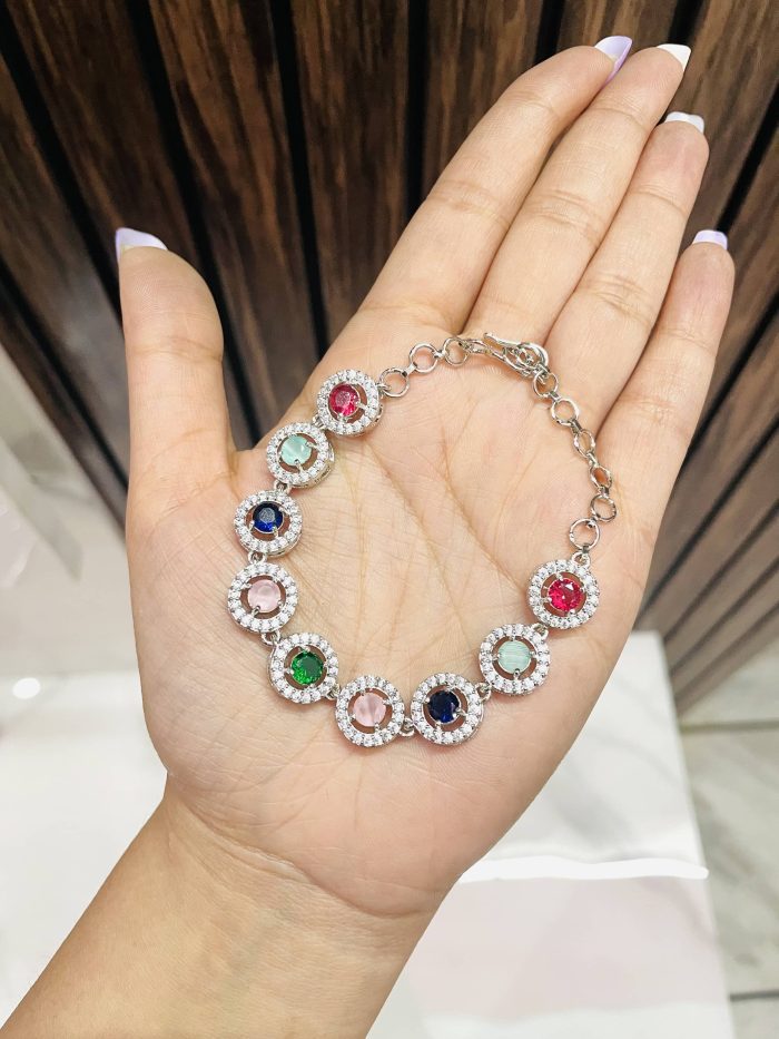 Circle multi ad bracelet - Image 1
