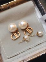 CD pearl earring - Image 2
