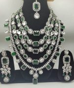 Parineeti Chopra wedding necklace - Image 7