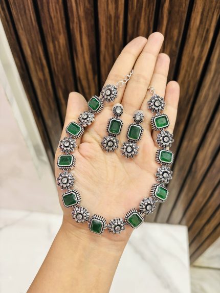 Manju brass necklace Green