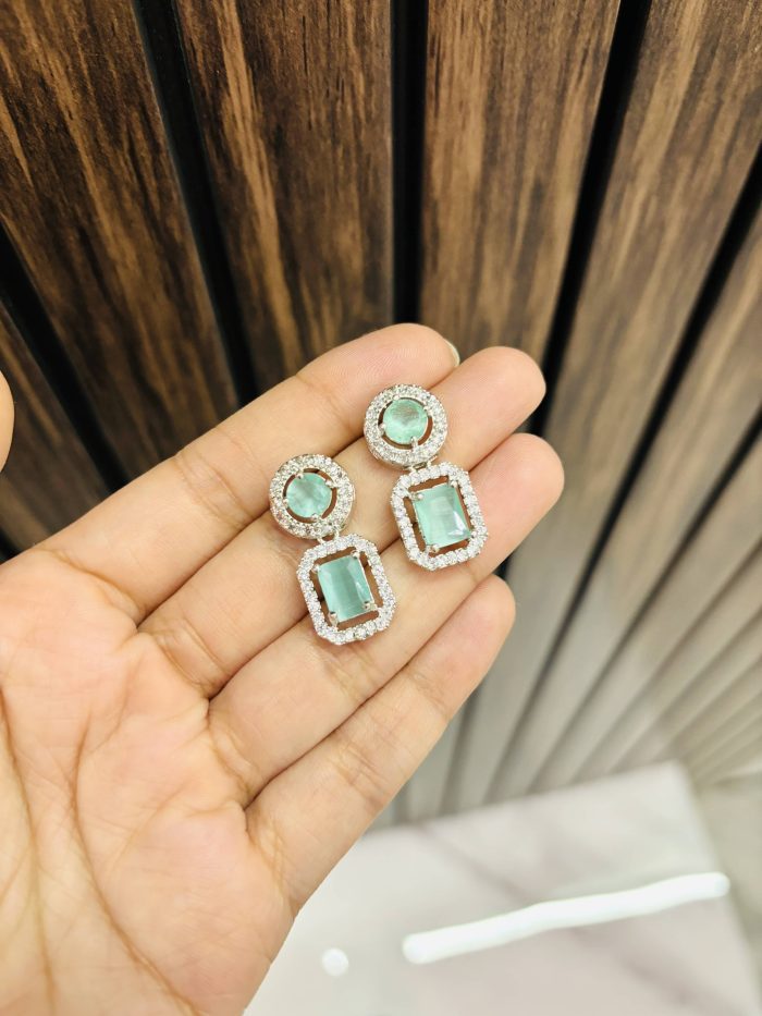 Cute ad earrings Mint - Image 1