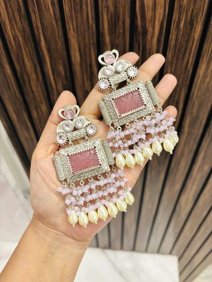 Mahira brass earrings pink