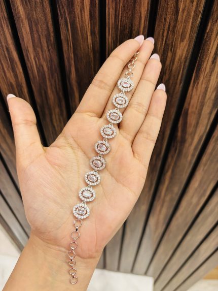 Oval ad bracelet