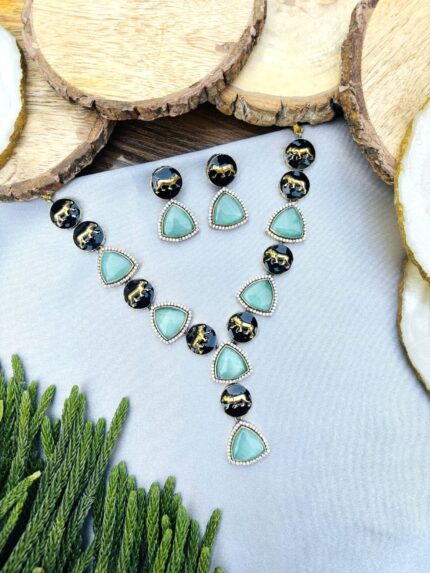 Sabya necklace Mint
