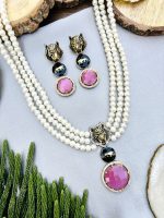 Sabya white pearl necklace Pink - Image 2