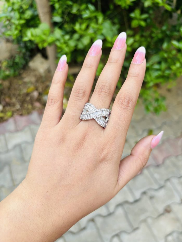 Cross ad gold ring - Image 3