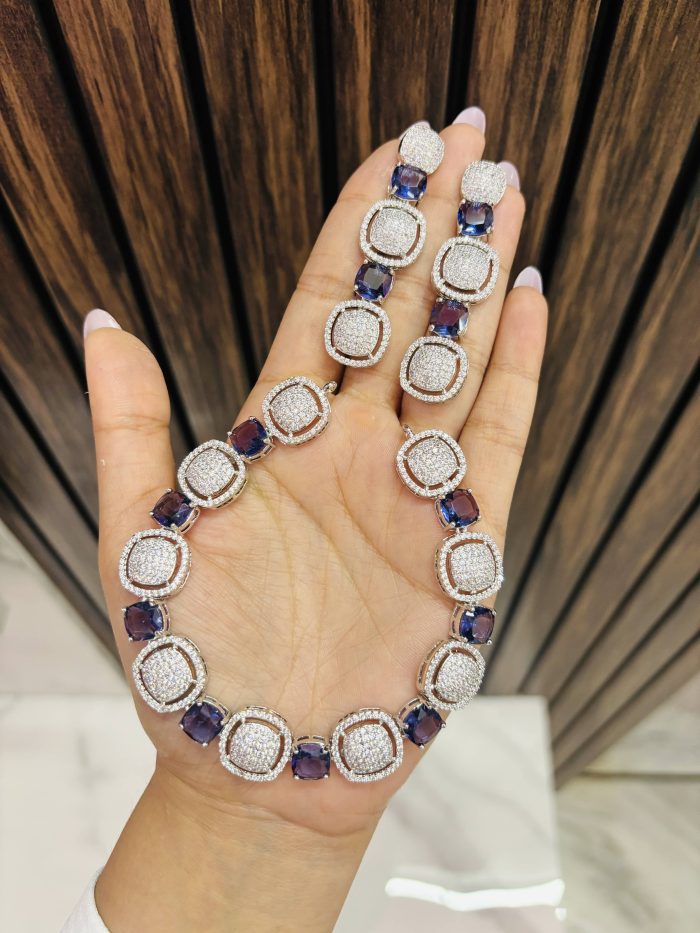 Square ad necklace purple - Image 1