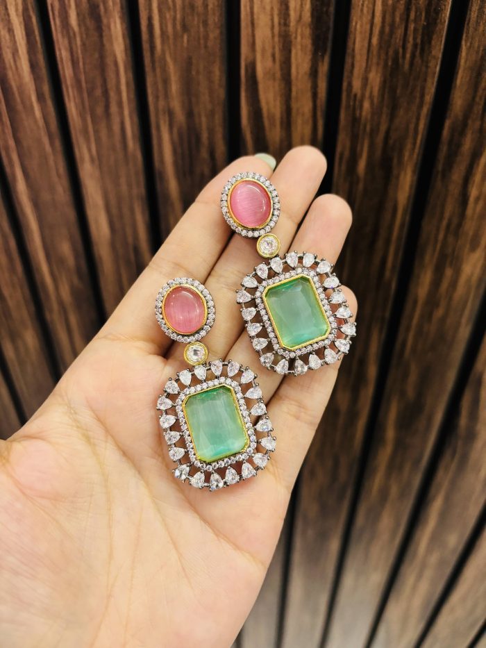 Nuri ad Earrings - Image 1