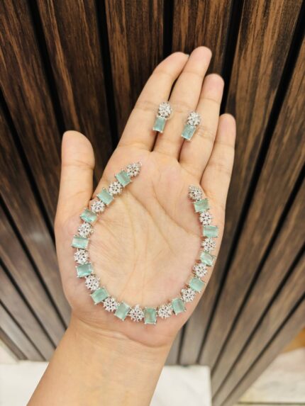 Azma Ad necklace Mint