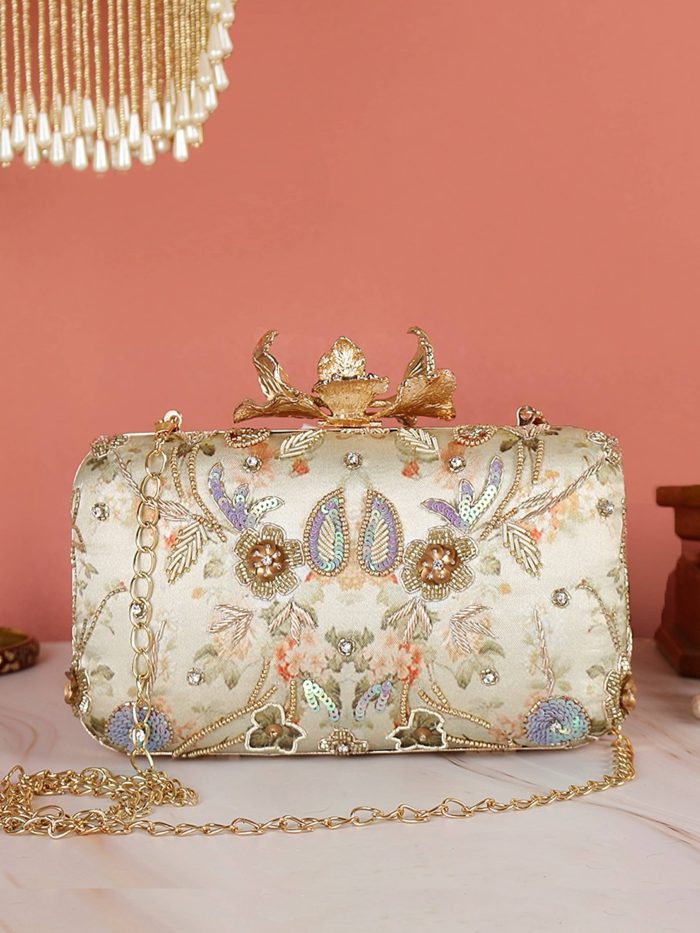 Floral embroidery clutch - Image 1