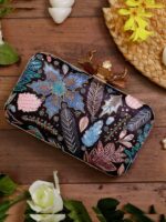 Floral embroidery clutch - Image 2
