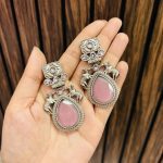 2 gau brass earrings Pink