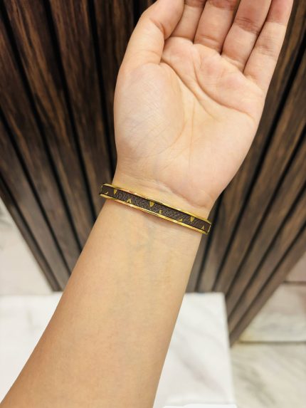 LV Gold plating bracelet Anti tarnish