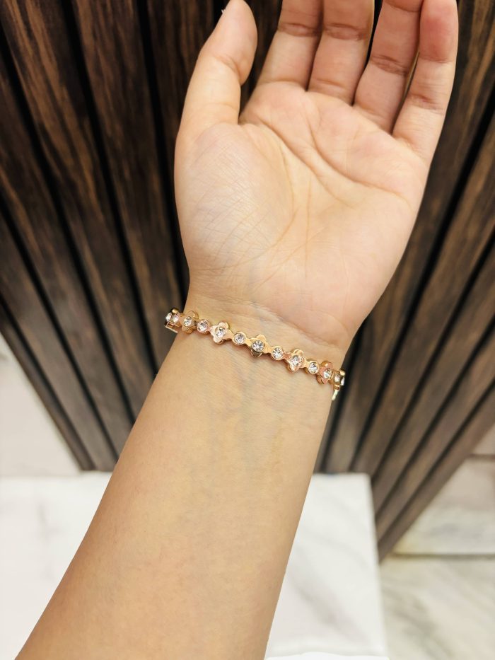Flower RoseGold plating bracelet Anti tarnish - Image 1