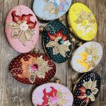 Oval clutch