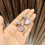 Stone earrings pink