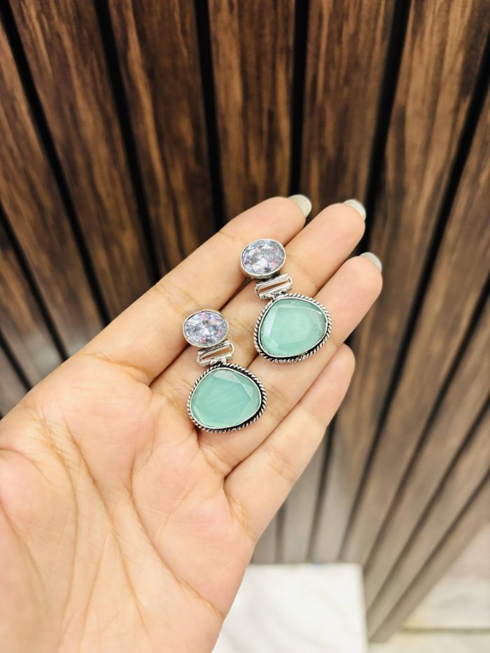 Stone earrings Mint - Image 1