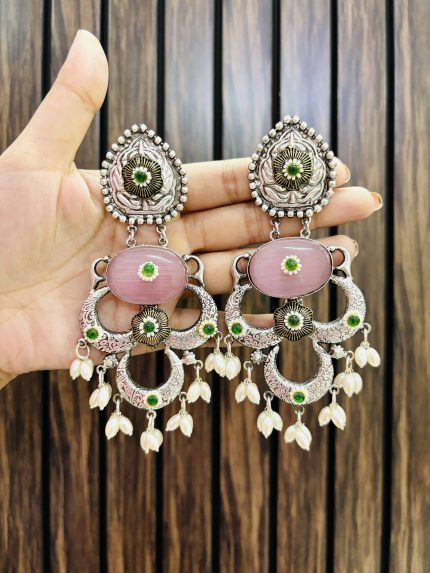 Meher brass earrings Pink