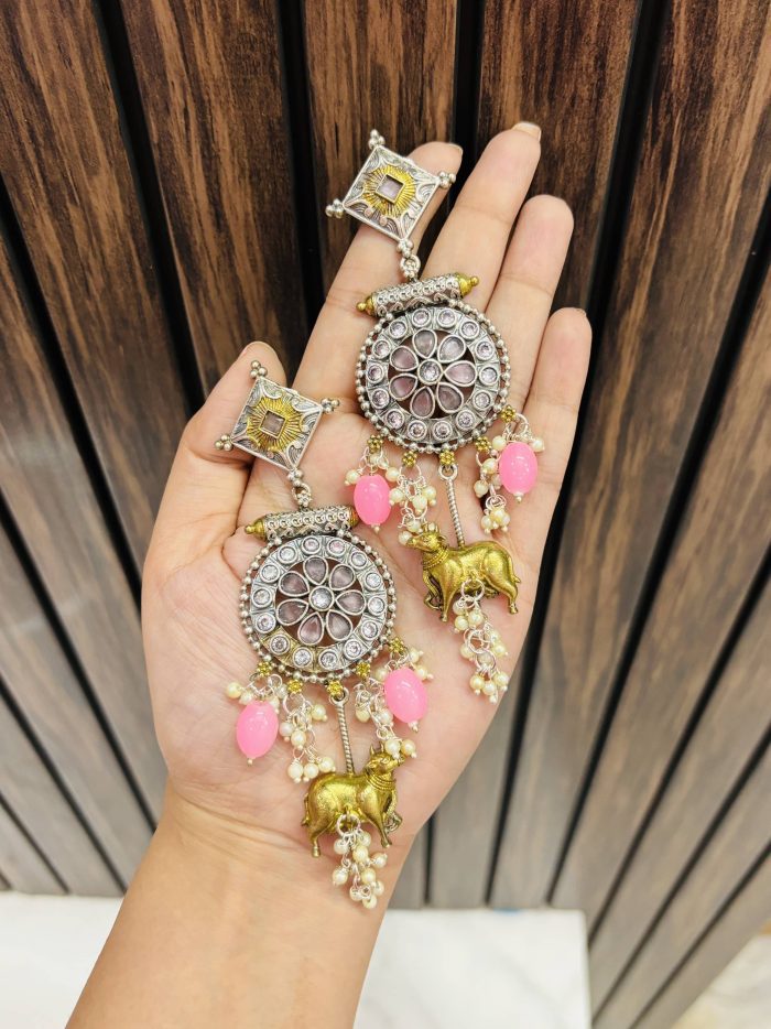 Cow brass earrings Pink - Image 1