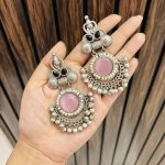 2 leaf brass earrings Pink