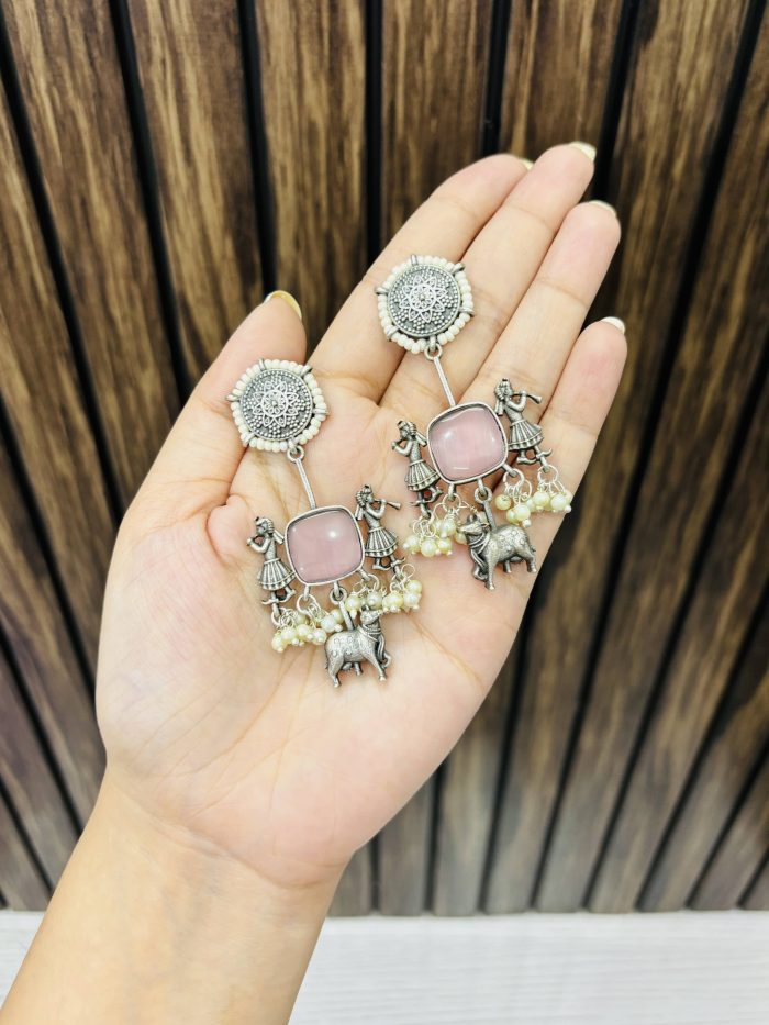 Shenai brass Earrings Pink - Image 1