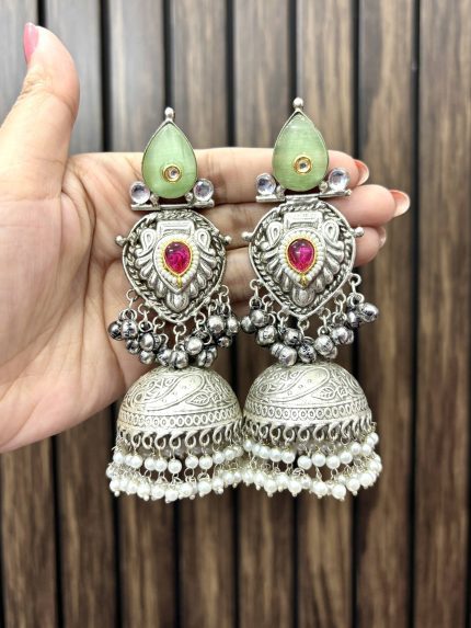 Mayuri brass earrings Mint