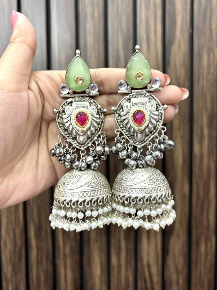 Mayuri brass earrings Mint - Image 1