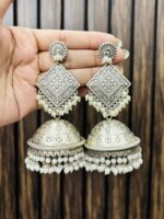 Sushma brass earrings - Image 2