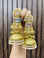 Saru golden brass earrings white