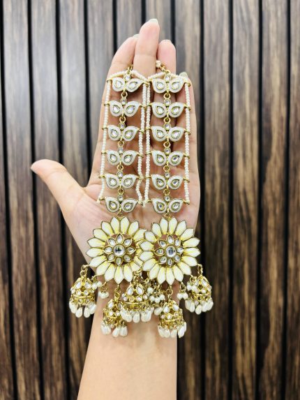 Flower with Sahara chain earrings