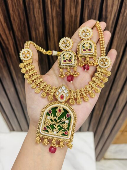 Kareena gold a like necklace ruby-green