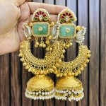 Samihta brass earrings mint