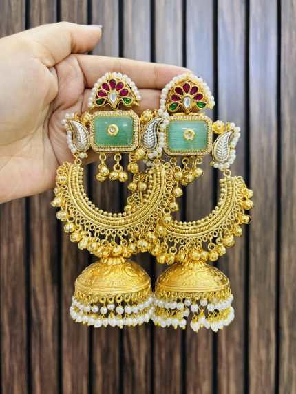 Samihta brass earrings mint