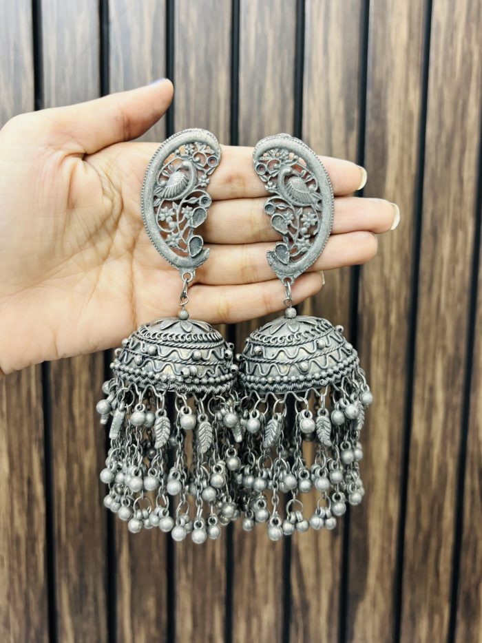 Shalini earrings - Image 1