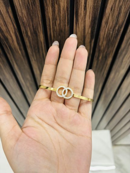 Two circle anti tarnish bracelet