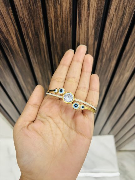 Evil eye stone anti tarnish bracelet