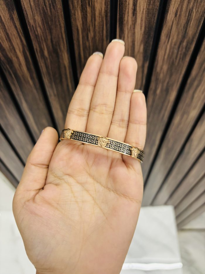Versha anti tarnish bracelet - Image 1