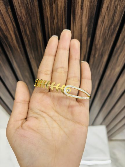Leaf anti tarnish bracelet