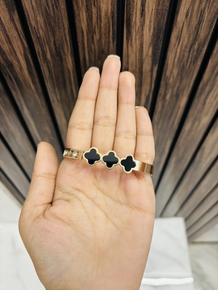 Three rhombus anti tarnish bracelet - Image 1