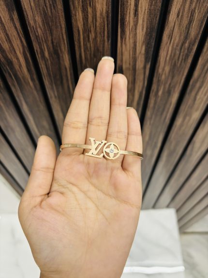 Lv anti tarnish bracelet
