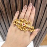 Samanta brass ring adjustable
