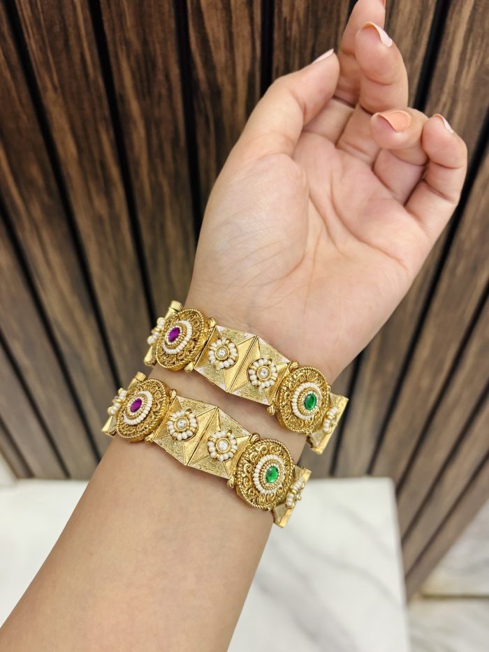 Ridhima gold a like kade pair - Image 1