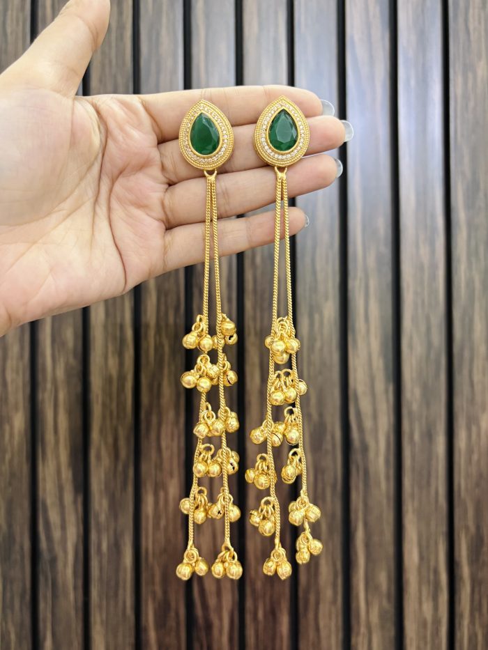 Leaf kashmiri brass earrings green - Image 1