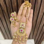 Akira necklace pink