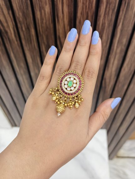 Circle premium ring Ruby