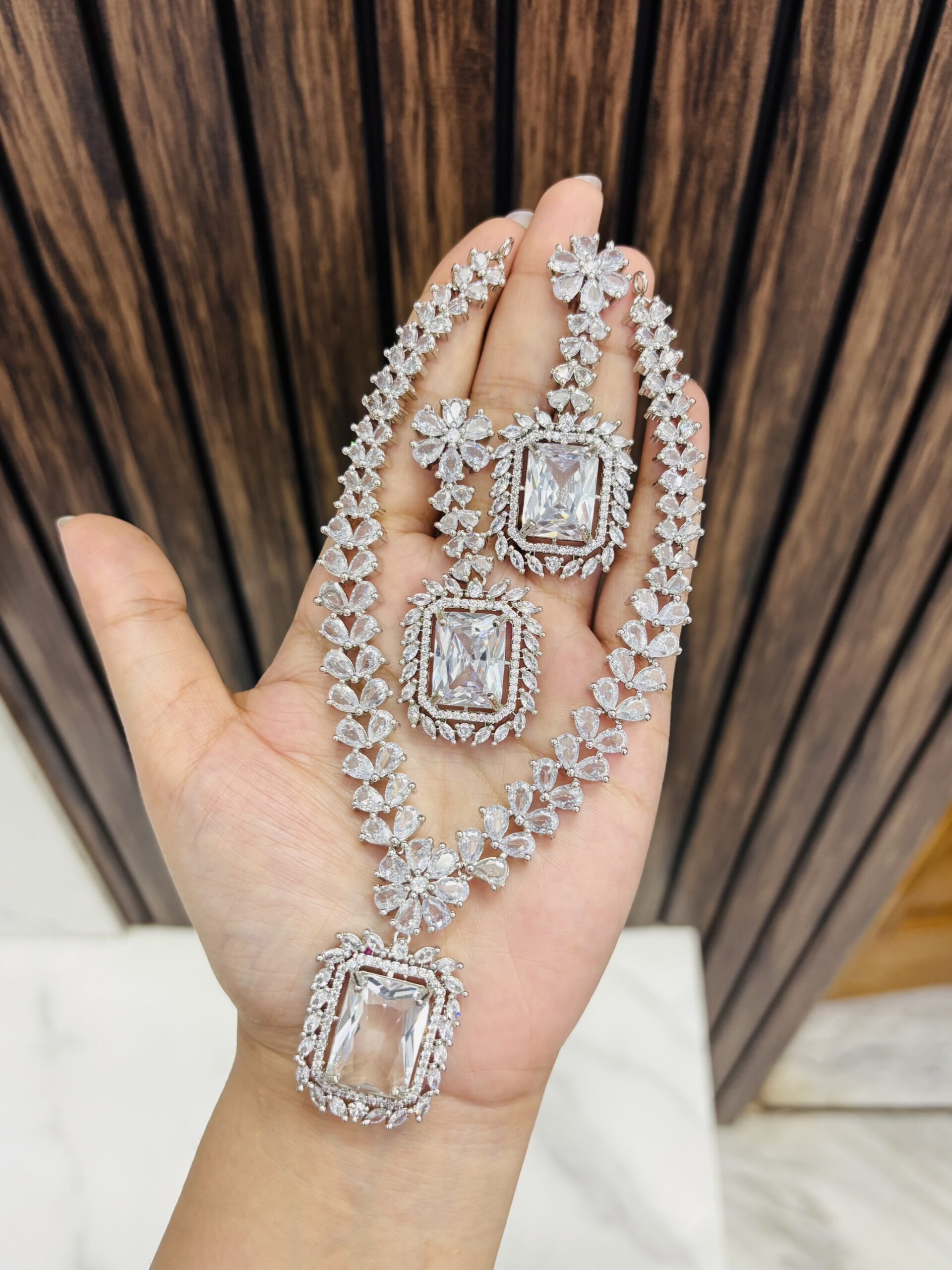 IMG_5893-compressed Sonika ad necklace white - Image 1