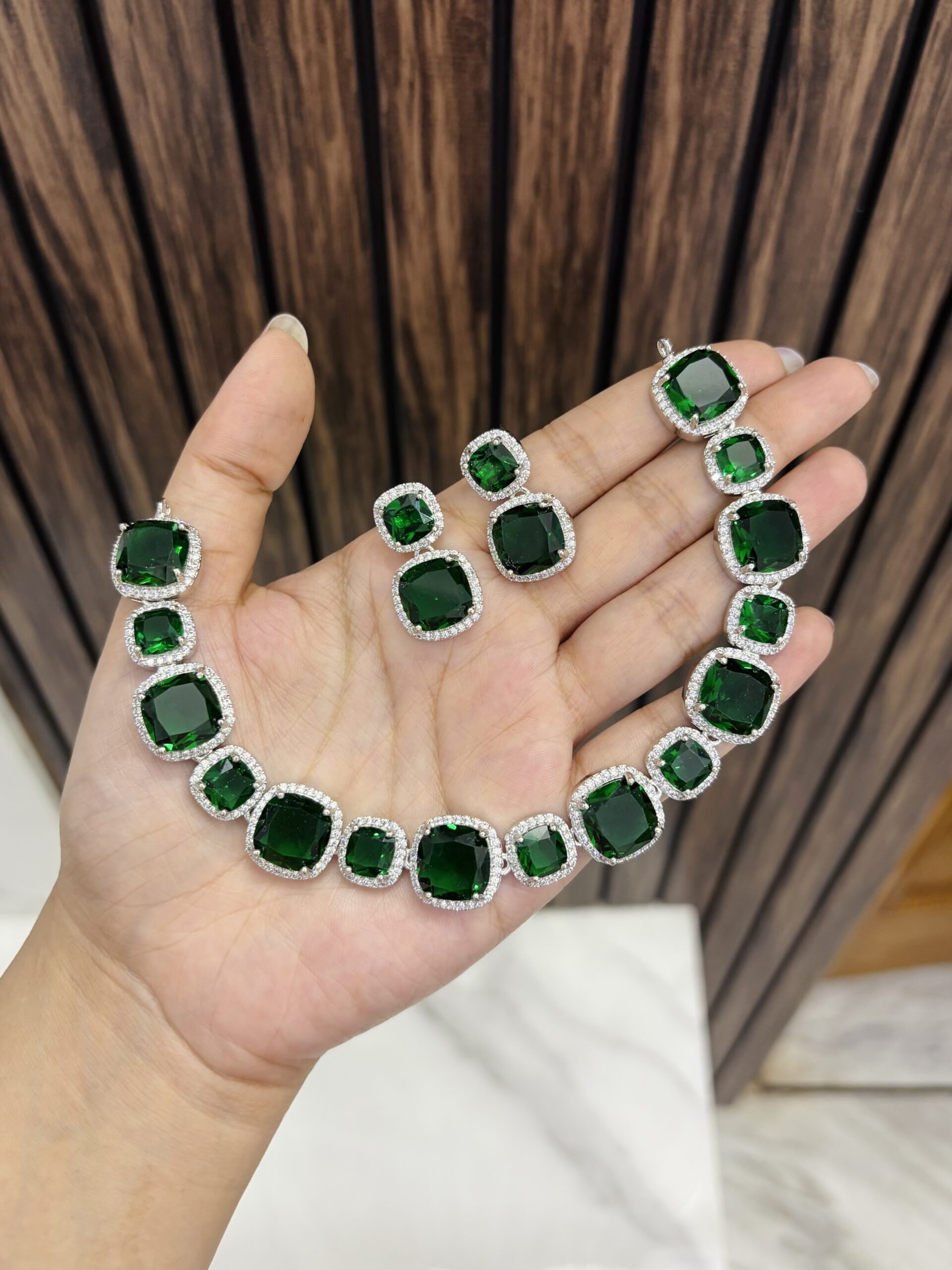 IMG_5897-compressed Alani ad necklace green - Image 1