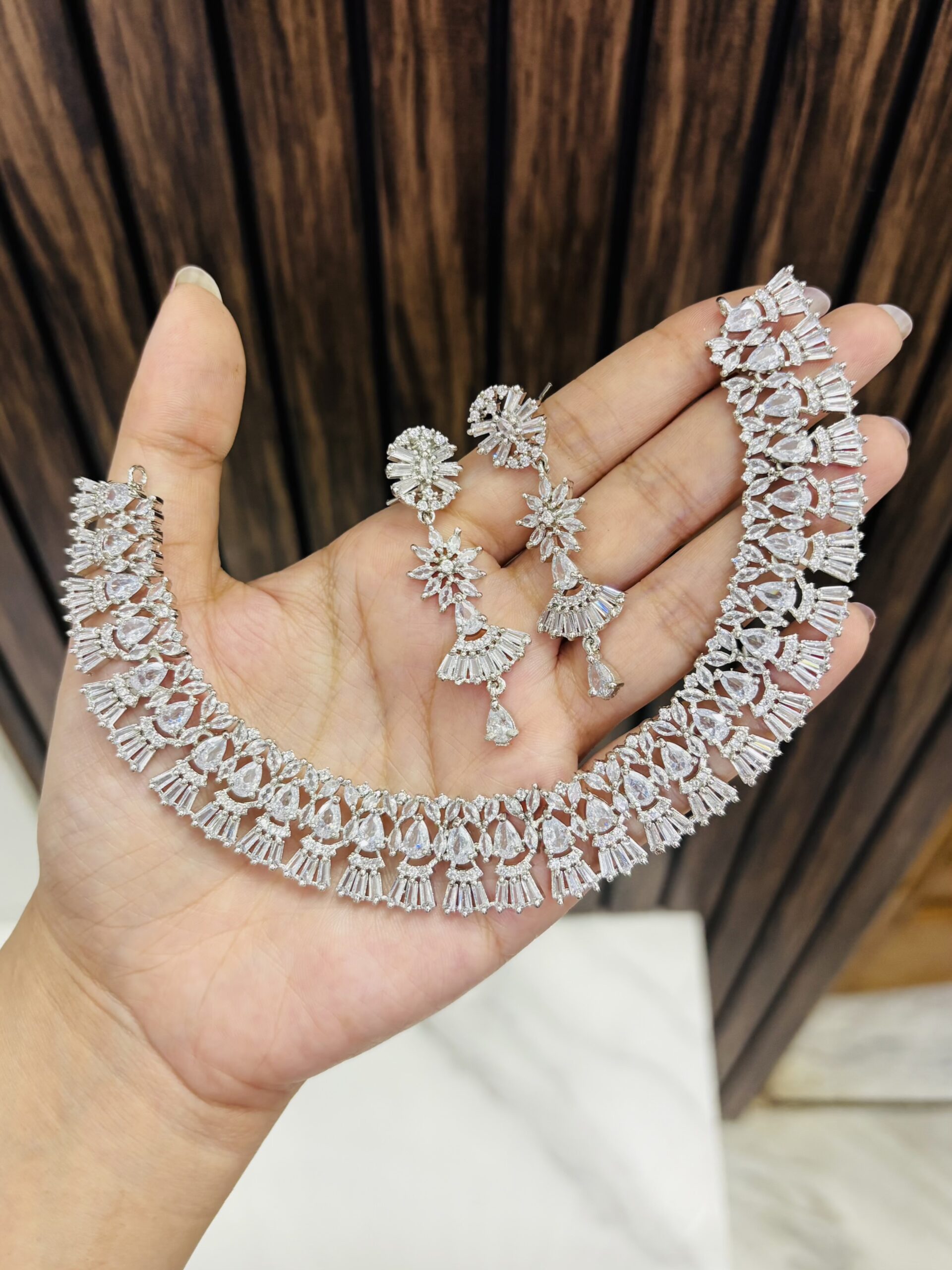 IMG_5913-compressed Madhvi ad necklace - Image 1